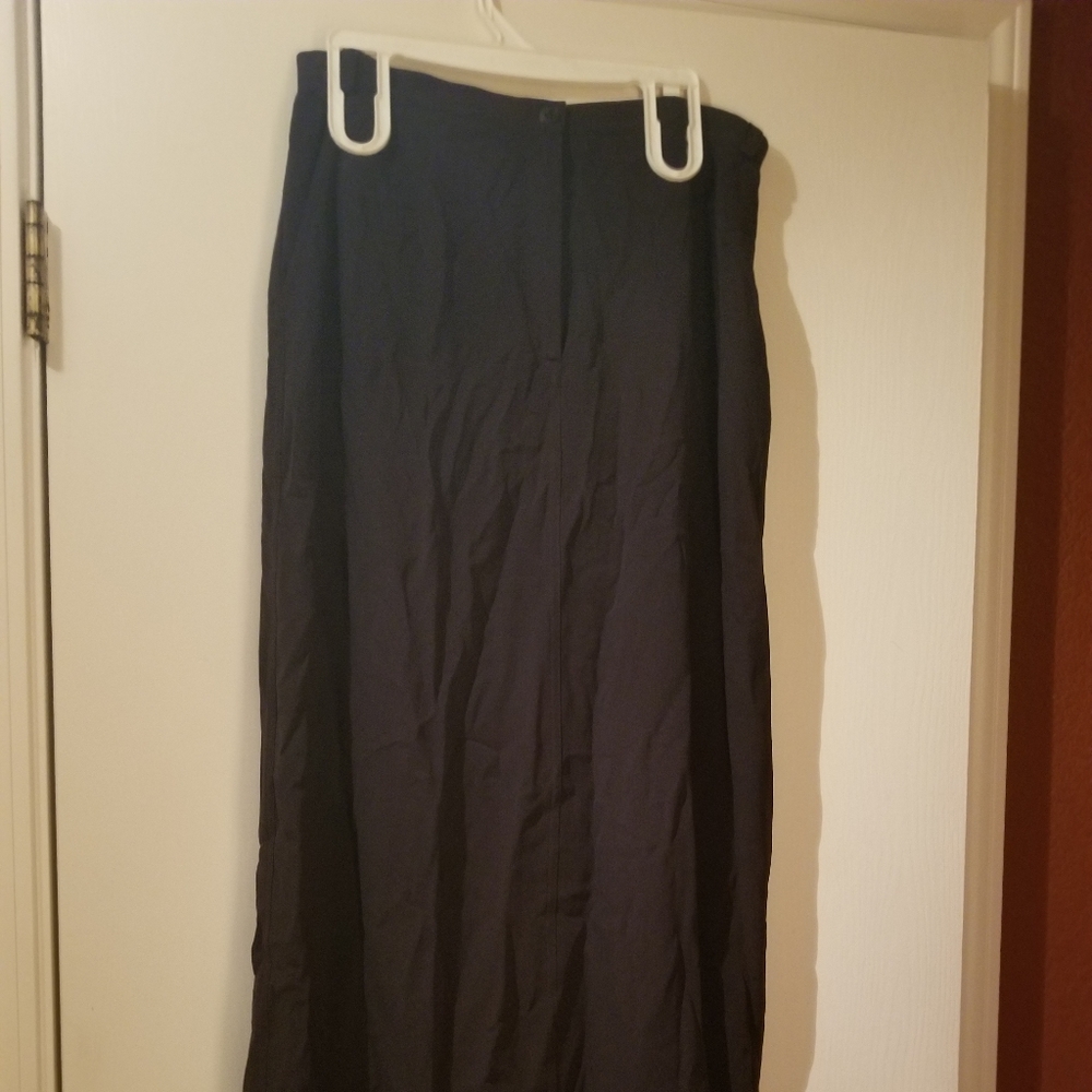 Jones New York Long Black Skirt